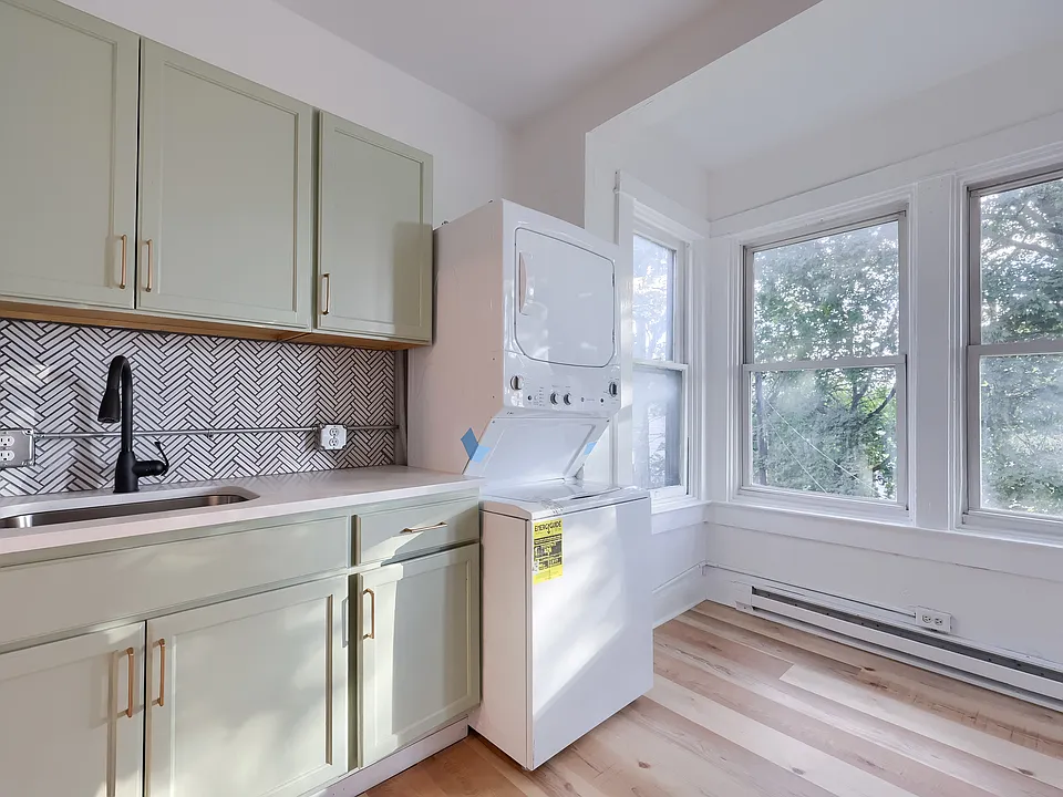 507 N Lime St #3