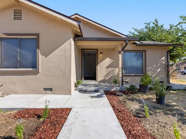 2102 Webb St, Stockton, CA 95205