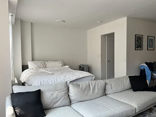 Rented by Compass | media 8