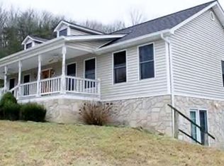 2427 Wolf Creek River Rd, Williamsburg, KY 40769