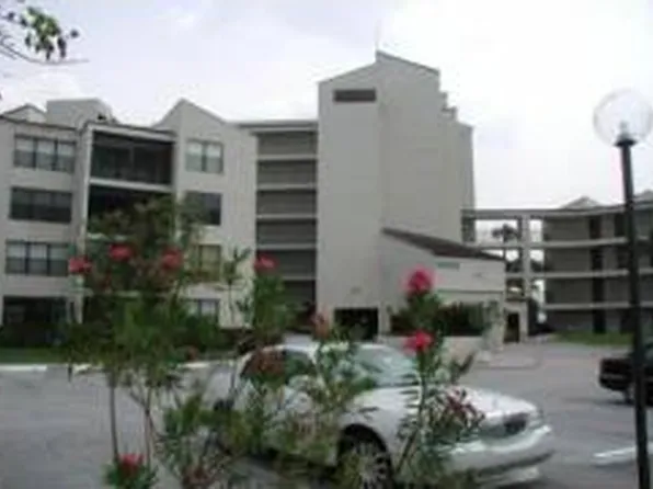 2324 S Cypress Bend Dr APT 313, Pompano Beach, FL 33069
