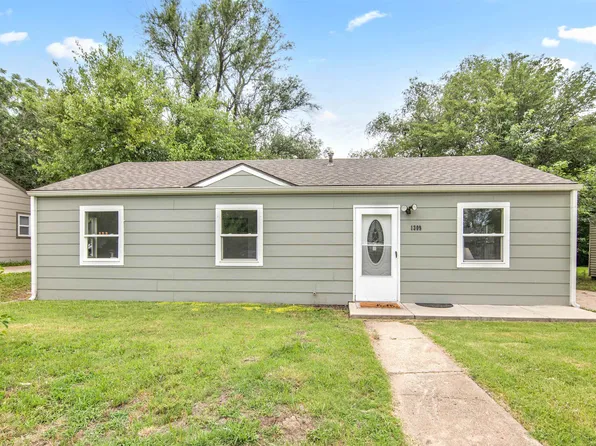 1309 E Charleston Dr, Wichita, KS 67219