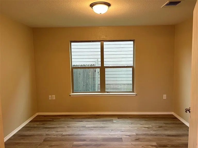 9001 Bird Brook Ln — Photo 15