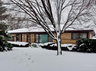 7139 Greenwood St, Morton Grove, IL 60053