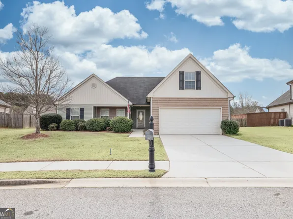 269 Stillwood Dr, Winder, GA 30680