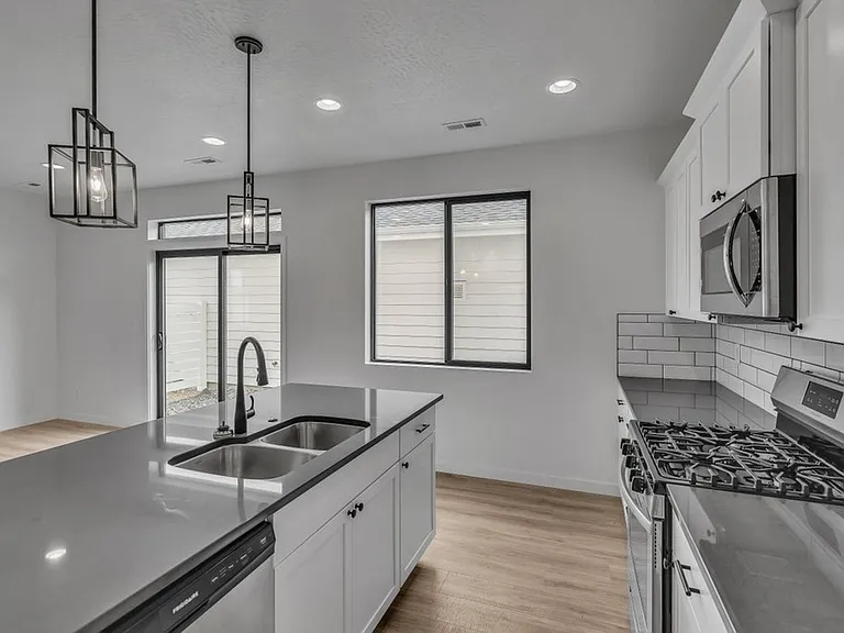 5114 E Hope Ave — Photo 13