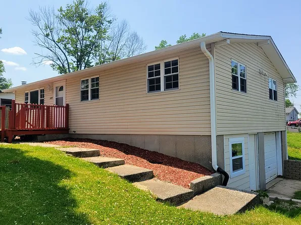 1407 West Dr, Bethalto, IL 62010