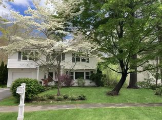 97 Wingate Rd, Holliston, MA 01746