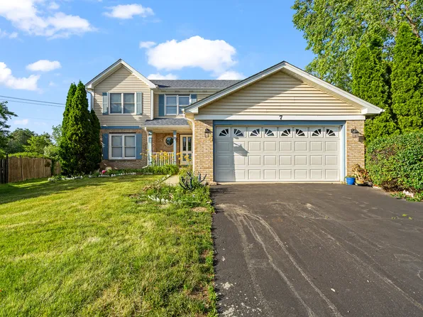 7 Red Bud Ct, Bolingbrook, IL 60490