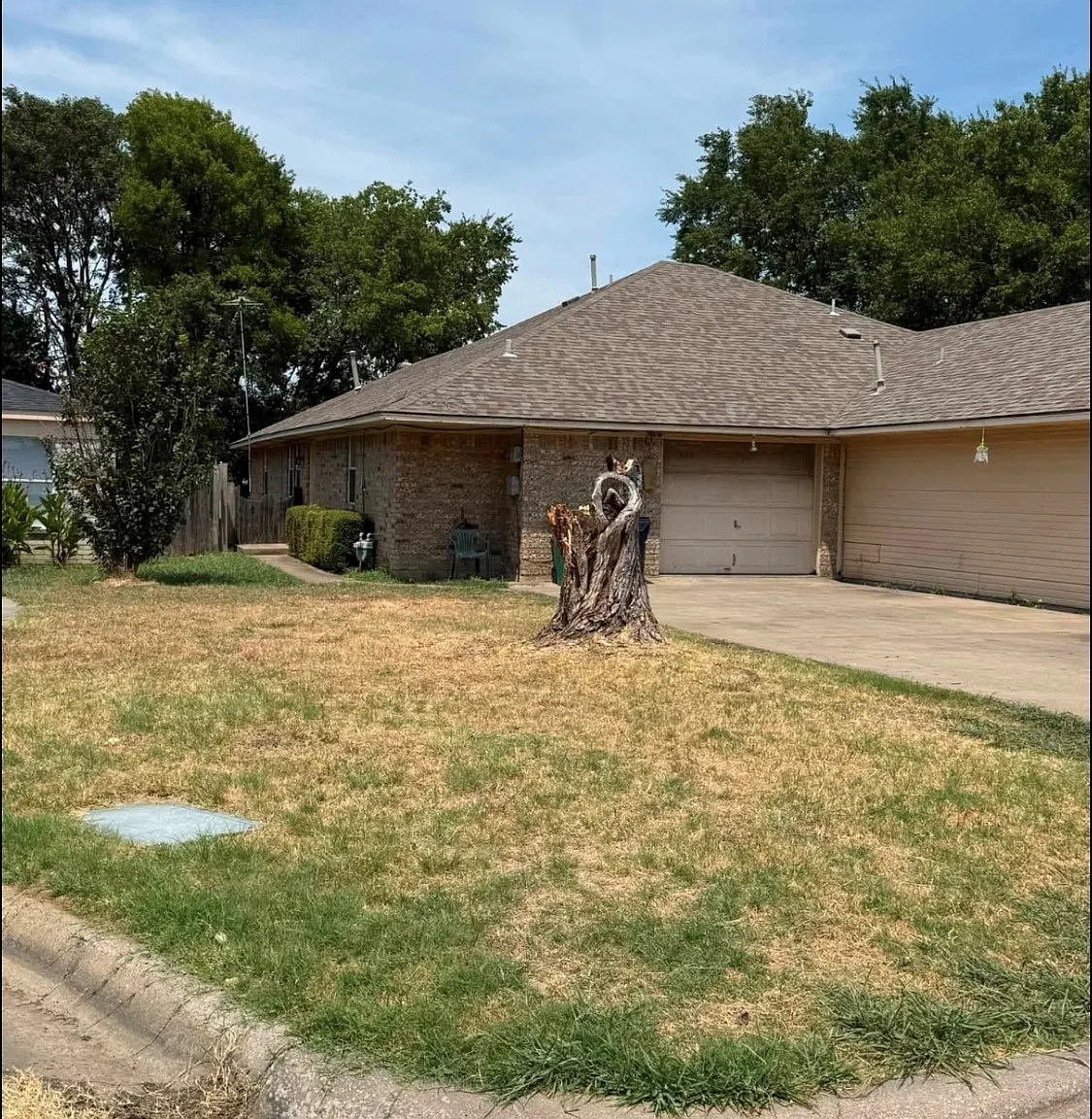 3 bed, 1300 sqft, $1,400 — Photo 1