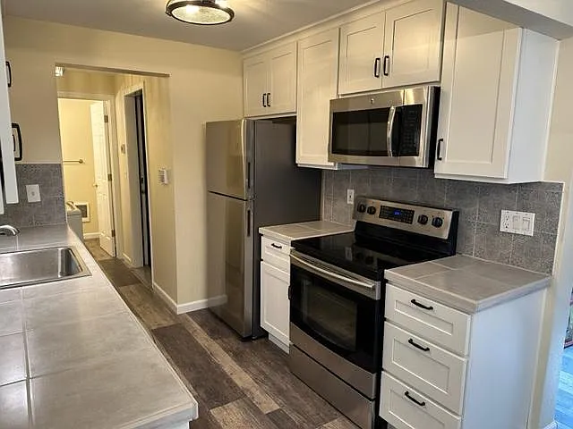 4921 Lovely Ln SE — Photo 4