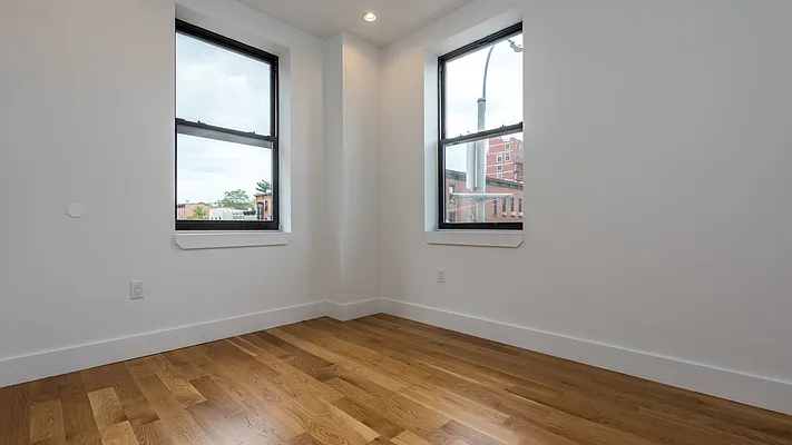 Rented by Nooklyn NYC LLC | media 12