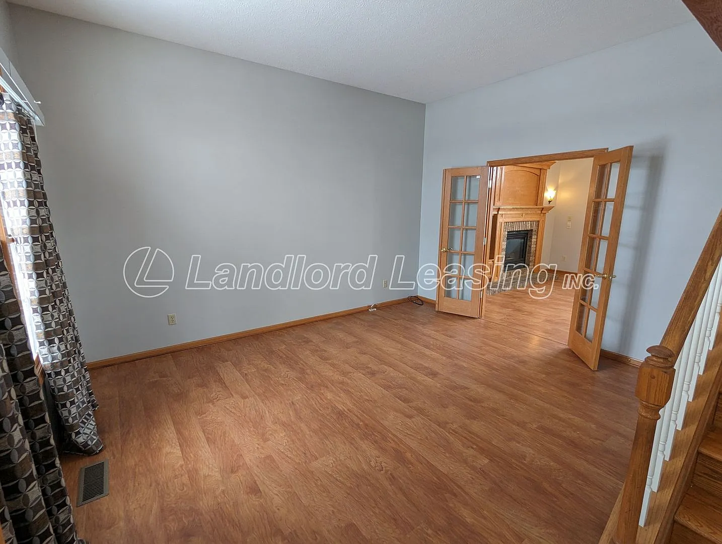 Stunning 4-Bedroom Home in Midview School District! — Photo 4