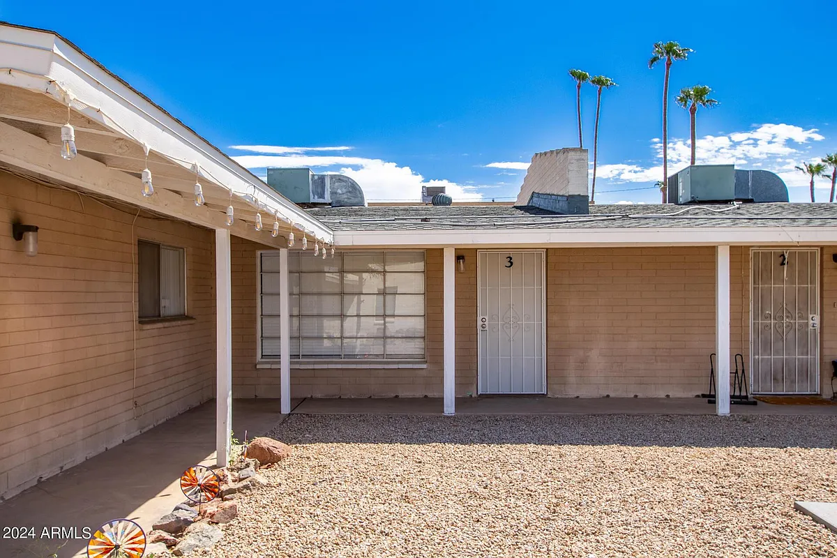 Building Photo - 3646 E Glenrosa Ave #2