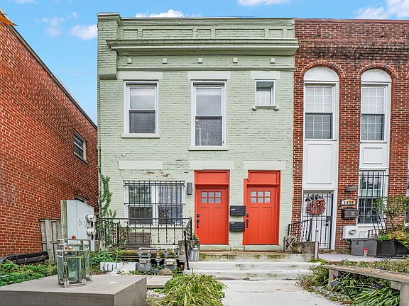 5th image of 1427 E St NE #1