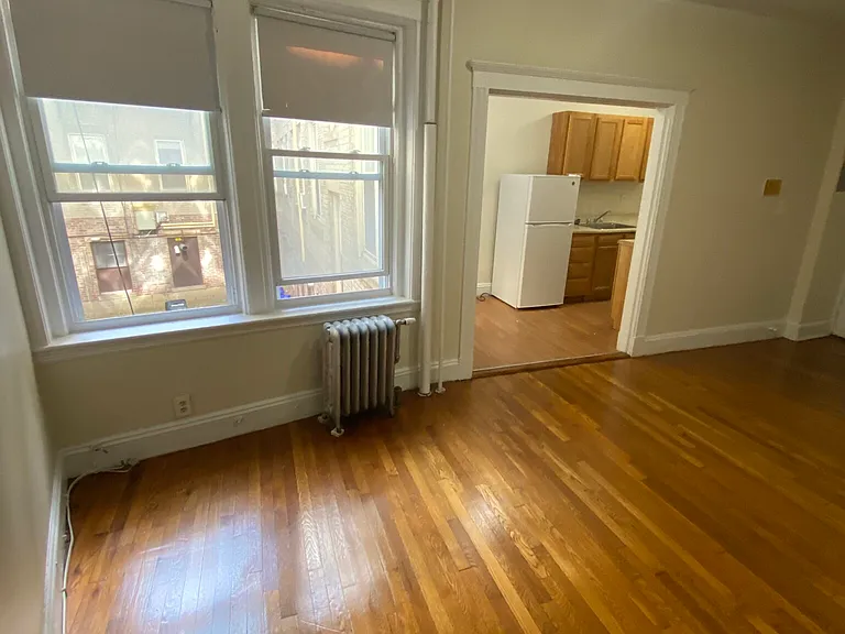 235 Park Dr #5 — Photo 6