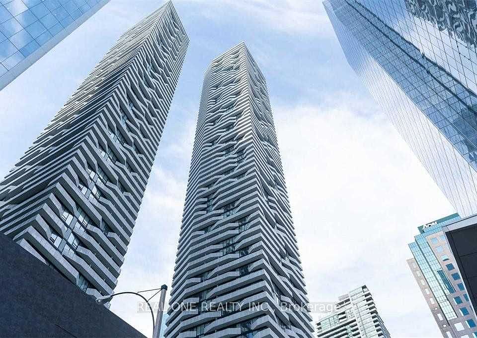 1st image of 88 Harbour St #7007