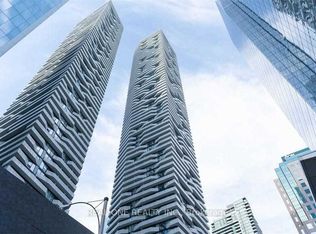 88 Harbour St #7007, Toronto, ON M5J 0C3