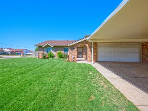 8701 Tracy Dr, Oklahoma City, OK 73132