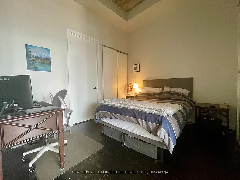 399 Adelaide St W #Penthouse 1008 — Photo 10