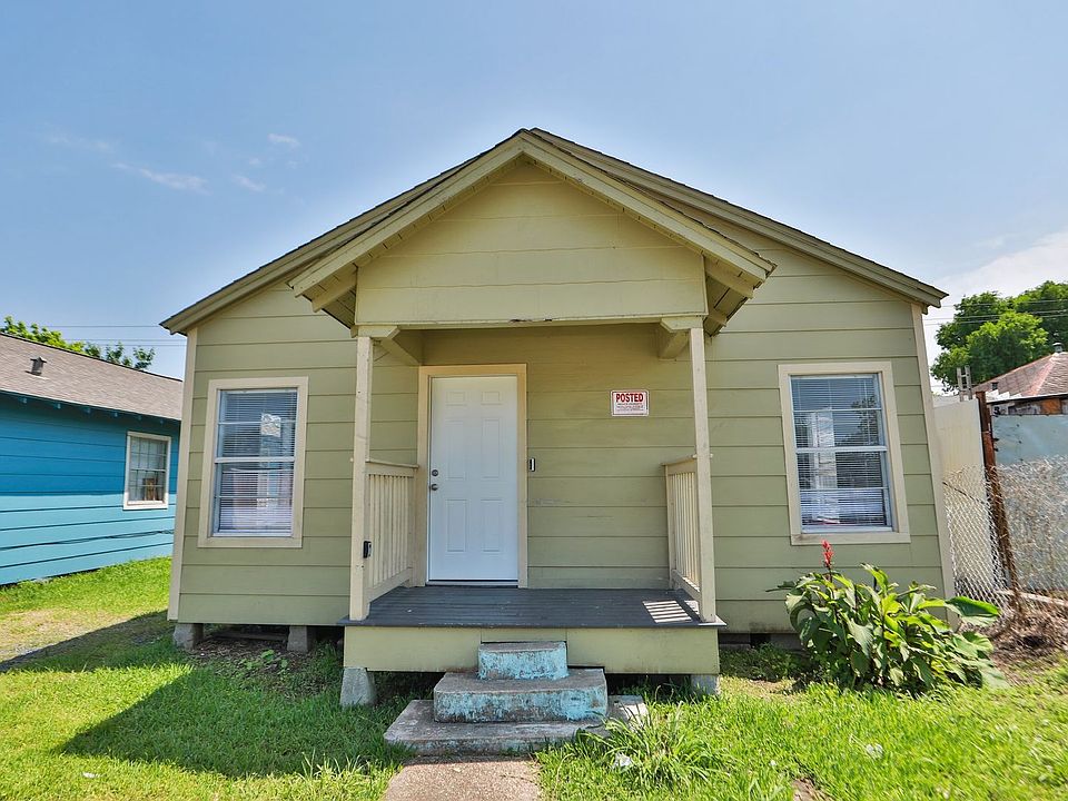 1st image of 119 W Main St