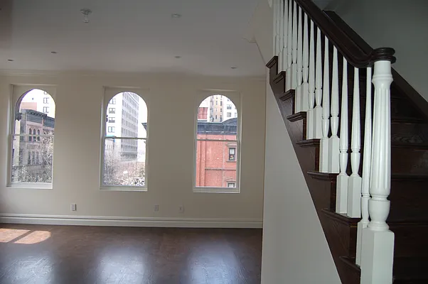 Rented by Anita Loewy, Inc | media 33