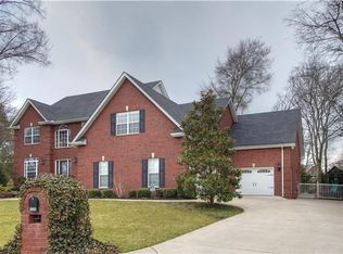 2326 Garrison Cv, Murfreesboro, TN 37130