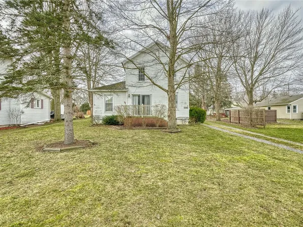 2979 Greig St, Palmyra, NY 14522