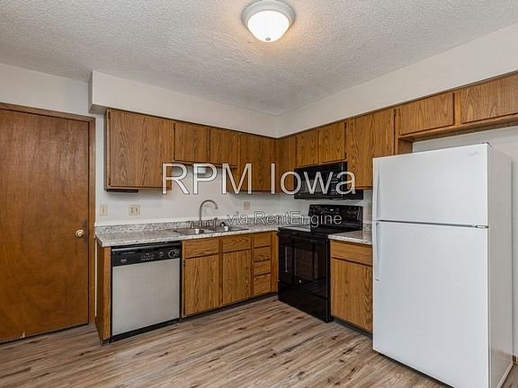 4th image of 4126 Harris St #4126
