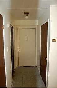 3rd image of 105 Rivermont Ct #105
