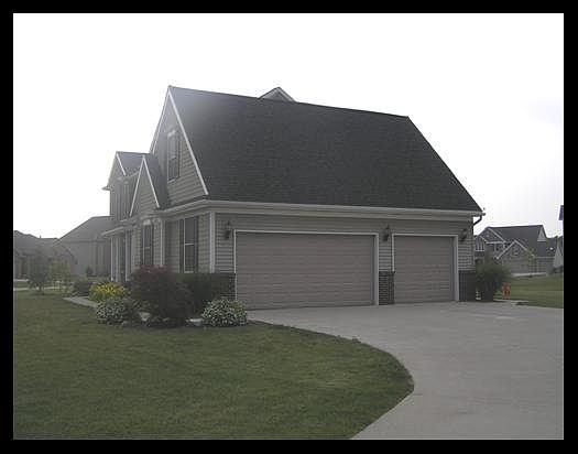 3rd image of 12865 Warm Creek Dr