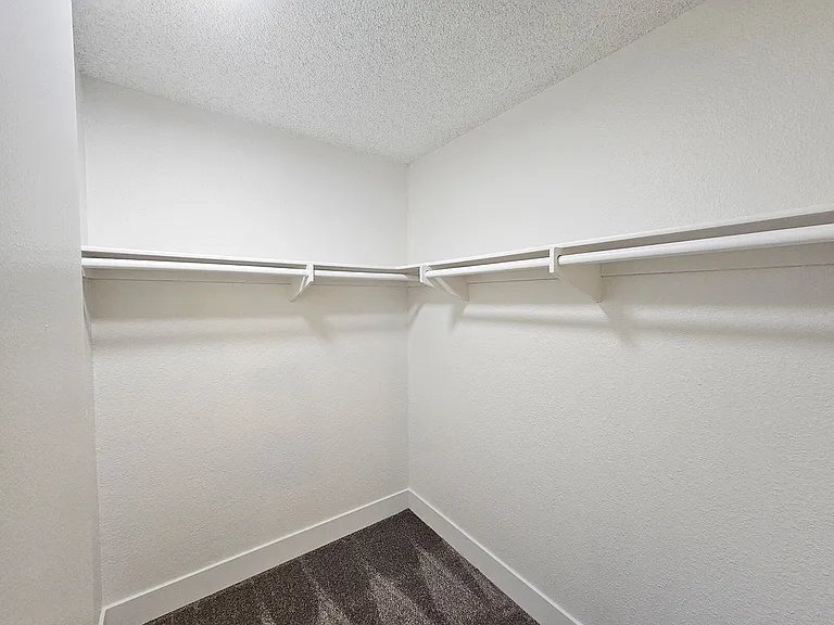 Brandywine Apartments — Photo 21