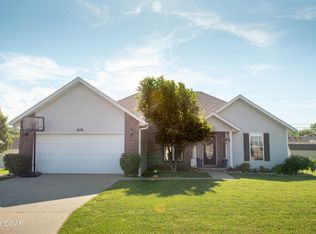 5176 Magnolia Dr, Joplin, MO 64801