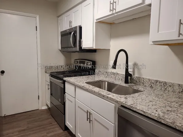 1004 Sandlin Pl APT F, Raleigh, NC 27606