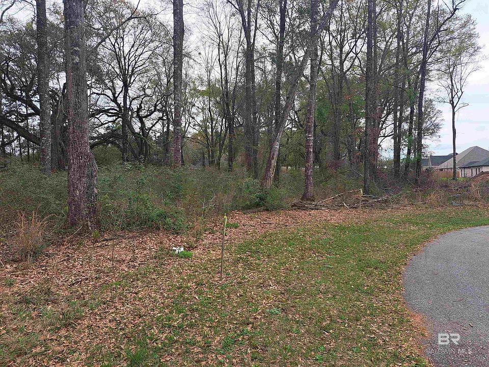 2nd image of 1 Deer Crest Ct