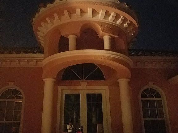 4th image of 3923 Chiquita Blvd S