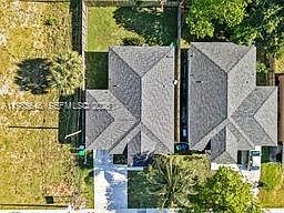3rd image of 2712 NW 7th Ct