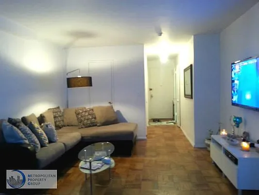 Rented by Metropolitan Property Group | media 14