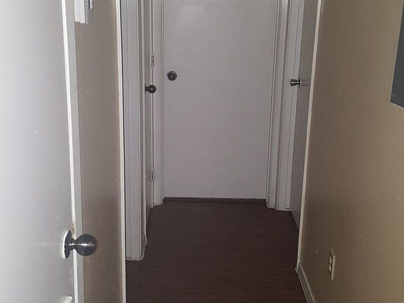 5th image of 800 N 27th St APT 53