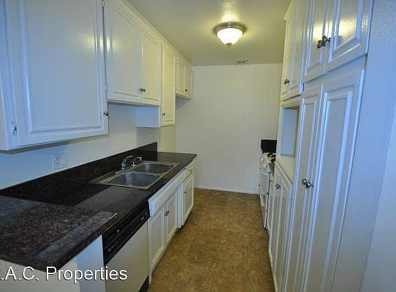 5th image of 14710 Burbank Blvd #9252498