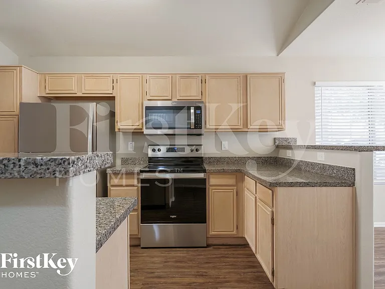8402 W Bloomfield Rd — Photo 7