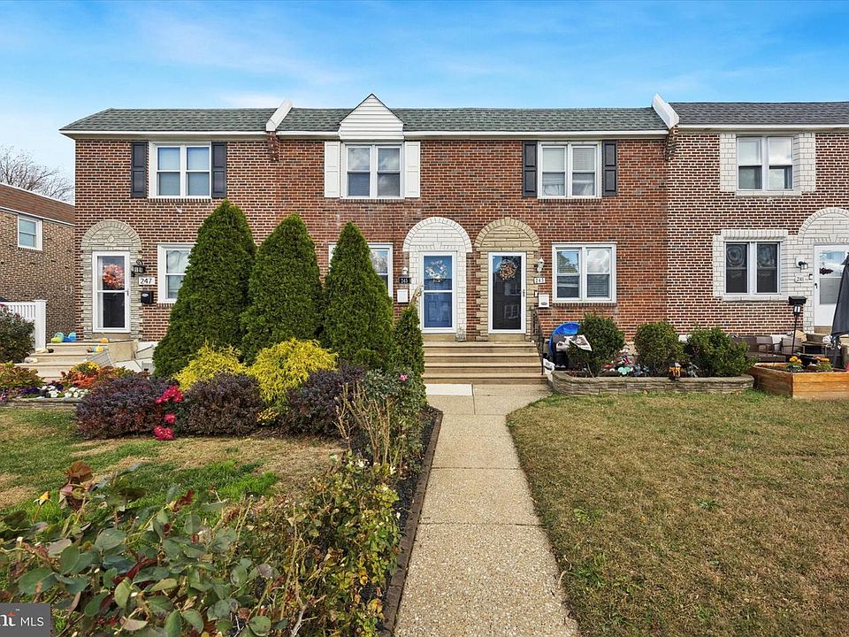 1st image of 245 Gramercy Dr