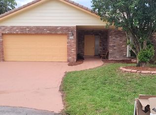 4115 NW 70th Way, Pompano Beach, FL 33065
