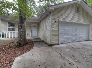 563 Ridge Ave, Stone Mountain, GA 30083