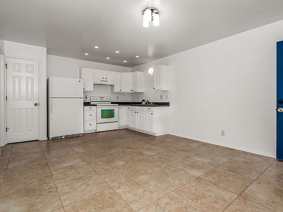 4th image of 679 Malimali St