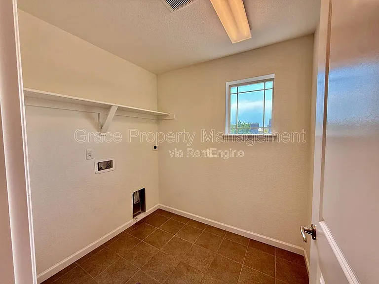 12292 Jasper St — Photo 13