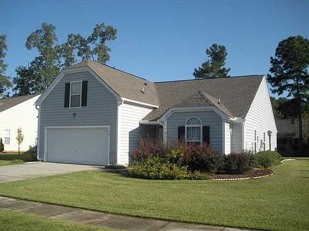 2nd image of 114 Thousand Oaks Cir