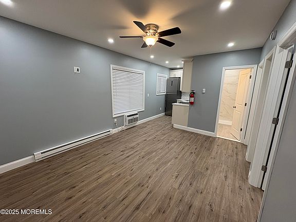 5th image of 230 Kearney Ave #6