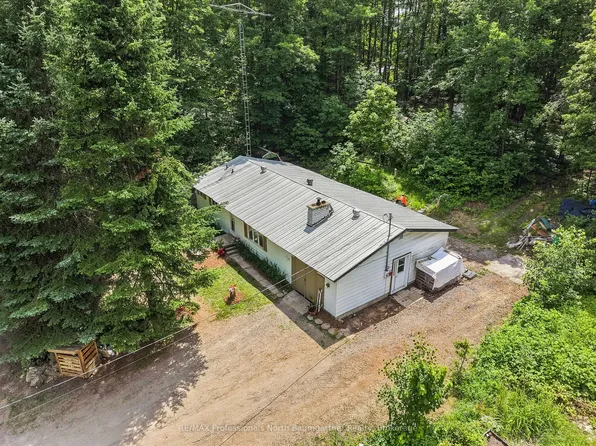 1201 Wenona Lake Rd, Dysart Et Al, ON K0M 1S0