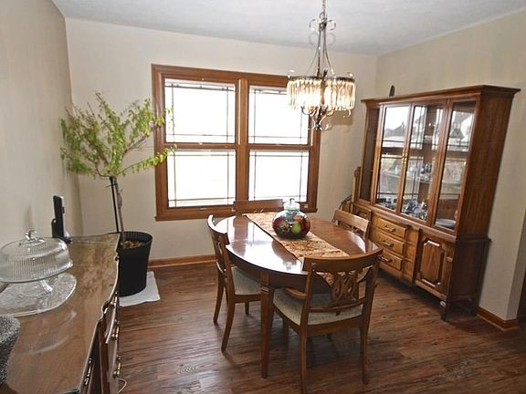 3rd image of 10116 Pendula Dr